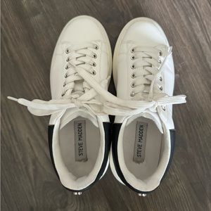 Steve Madden sneakers!